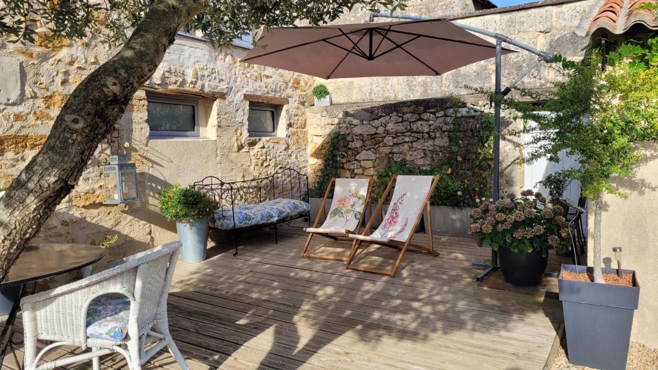 Hotel Au creux des vignes à Les Verchers-sur-Layon Extérieur photo